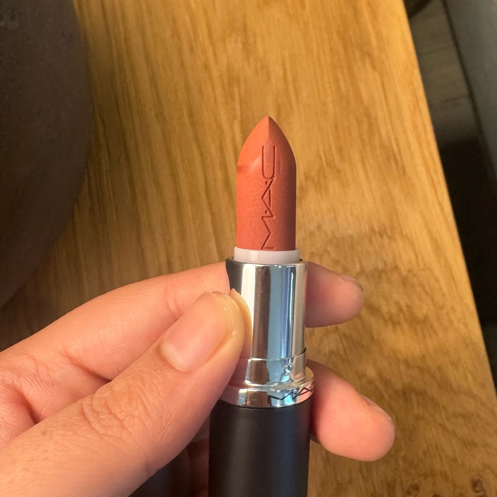 MAC Matte Lipstick bundle - Picture 11 of 16